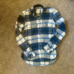 American Eagle Outfitters Navy and White Flannel